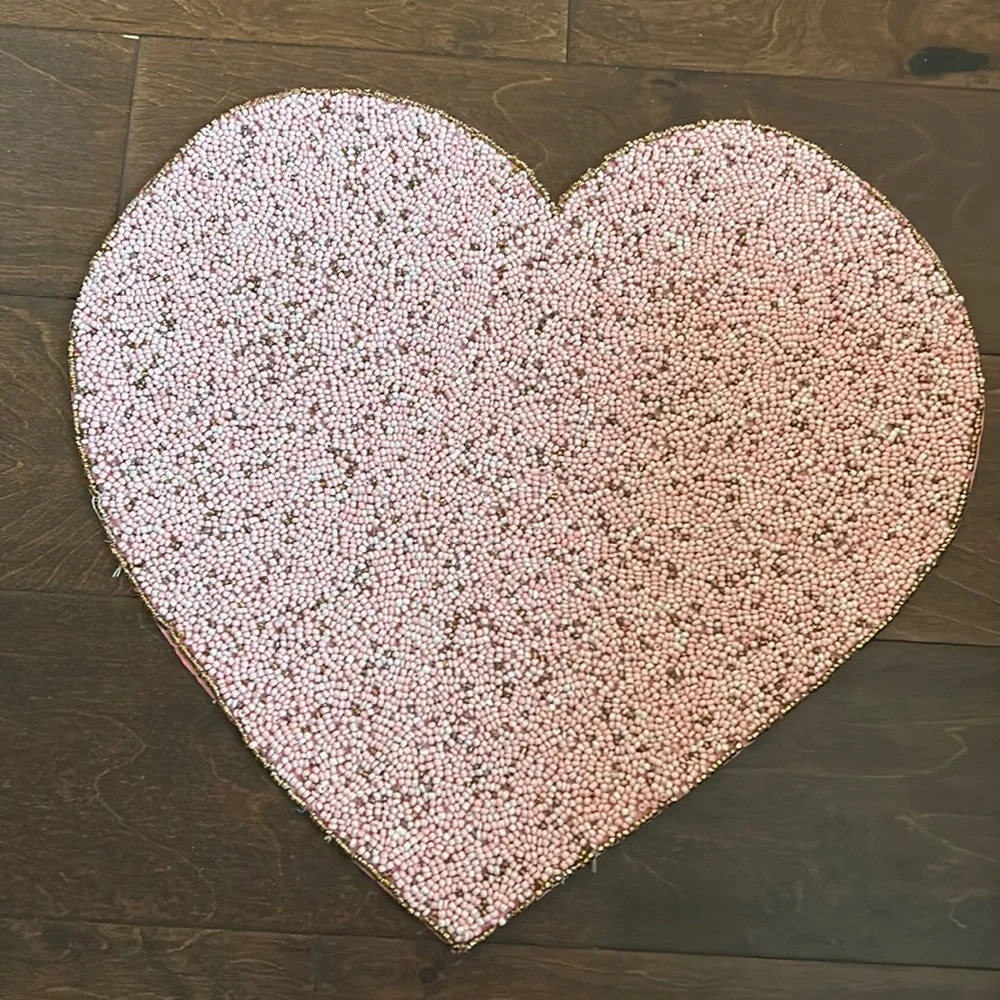 2 Cupcakes & Cashmere Beaded Heart Shaped Charger Placemat New 15” Pink White